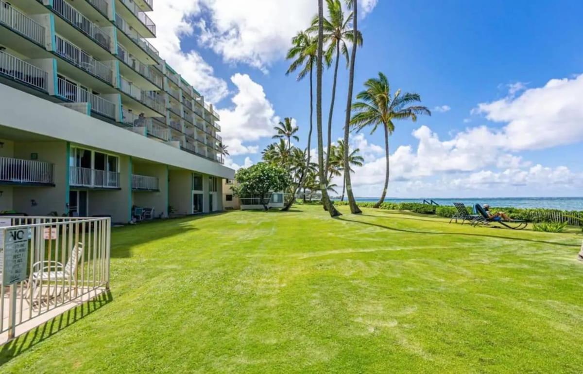 Luxury Beachfront Condo Hau'ula Exterior photo