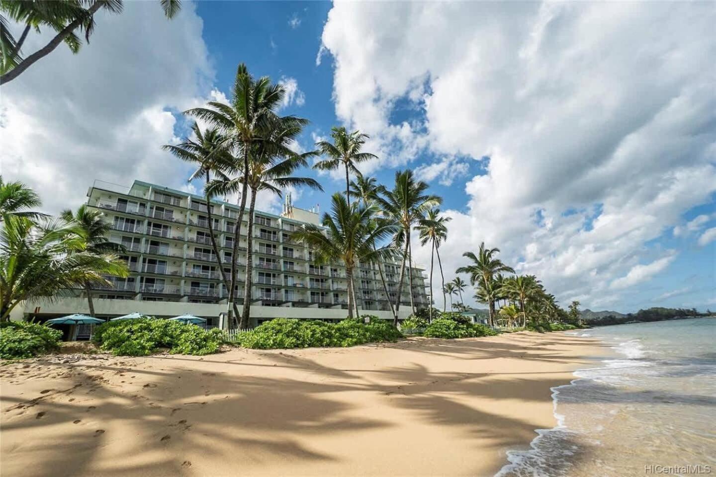 Luxury Beachfront Condo Hau'ula Exterior photo