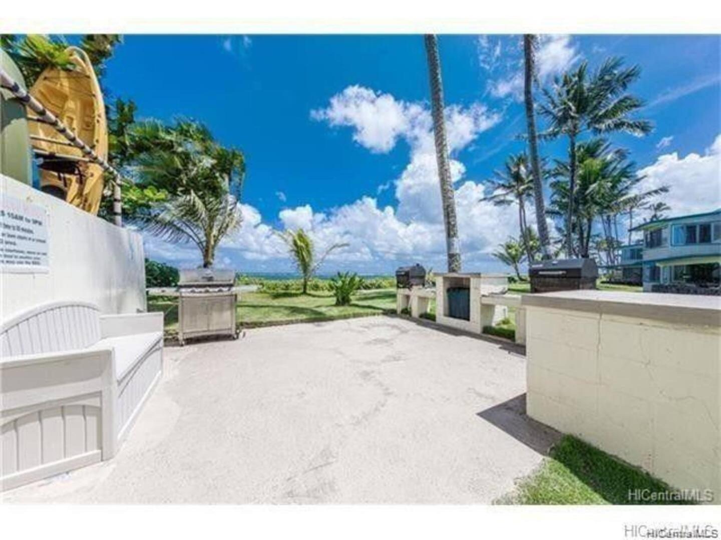 Luxury Beachfront Condo Hau'ula Exterior photo
