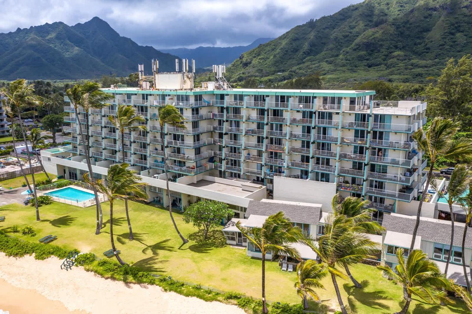 Luxury Beachfront Condo Hau'ula Exterior photo